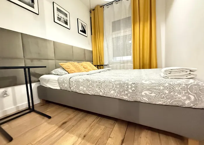 Zabrsaint Z Dusza 1 Sypialnia Balkon Centrum Zxxi Apartmán *